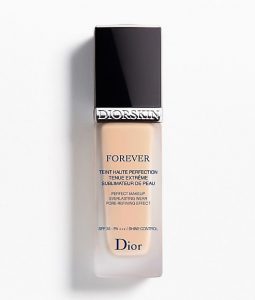 Dior粉底