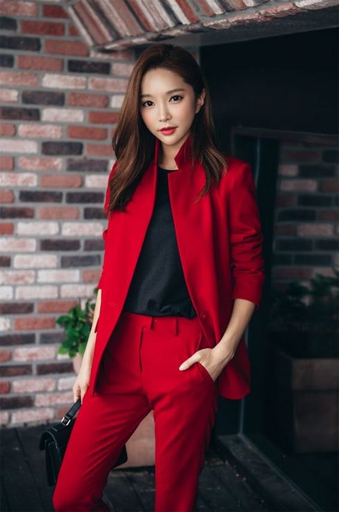 紅 白 穿搭