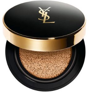 用YSL聖羅蘭 恆久完美氣墊粉餅變成動人艶肌，隨心所欲。