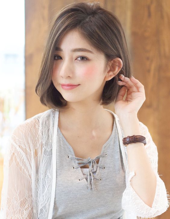 女生短髮造造型