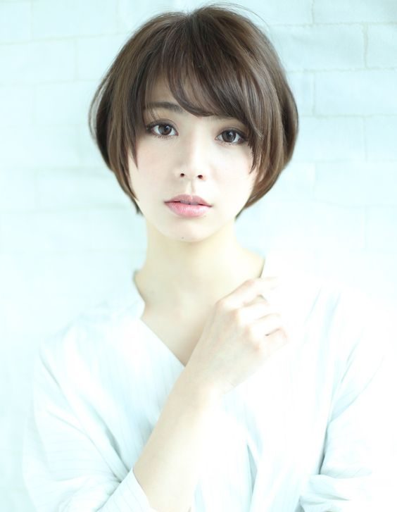 極短髮
