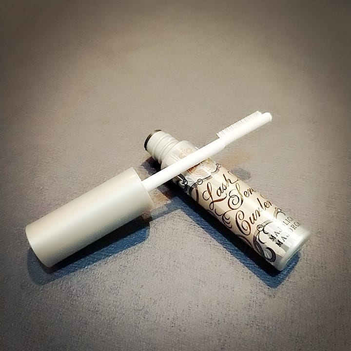 睫毛膏