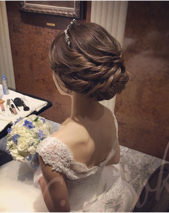 新娘髮型～整頭盤起造型