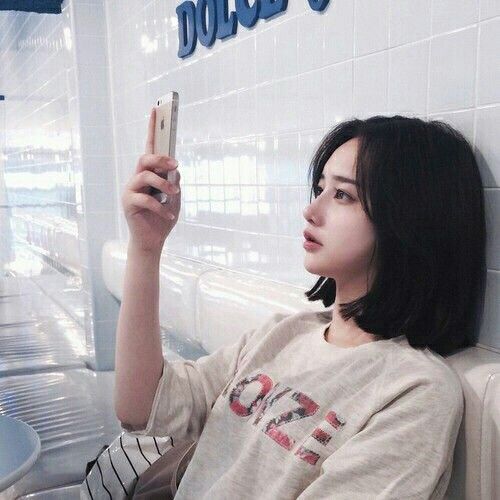 鮑伯頭