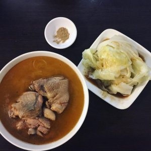 麻油雞麵線