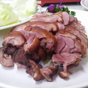 德國脆皮豬腳