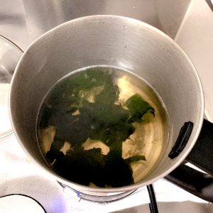 海帶芽蛋花湯 料理