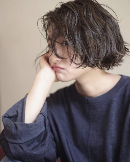 短髮燙捲
