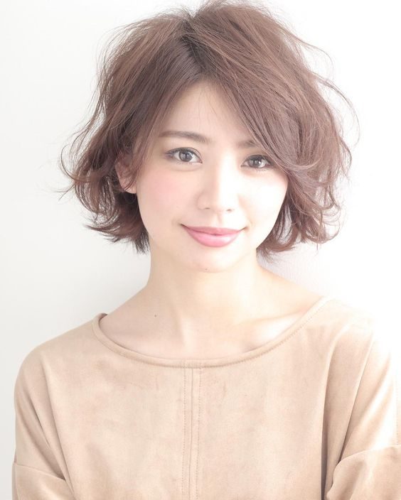 短髮燙捲