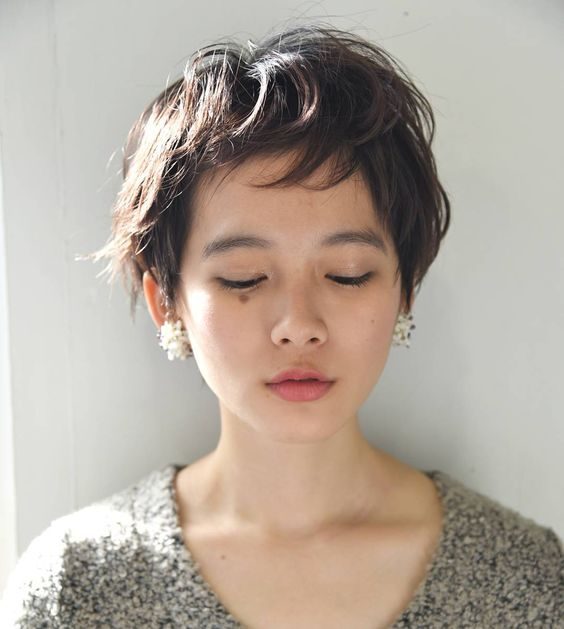 短髮燙捲