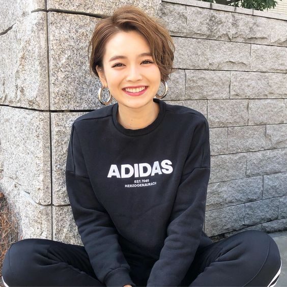 短髮燙捲