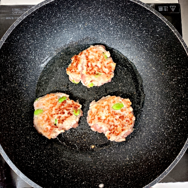 雞肉漢堡排