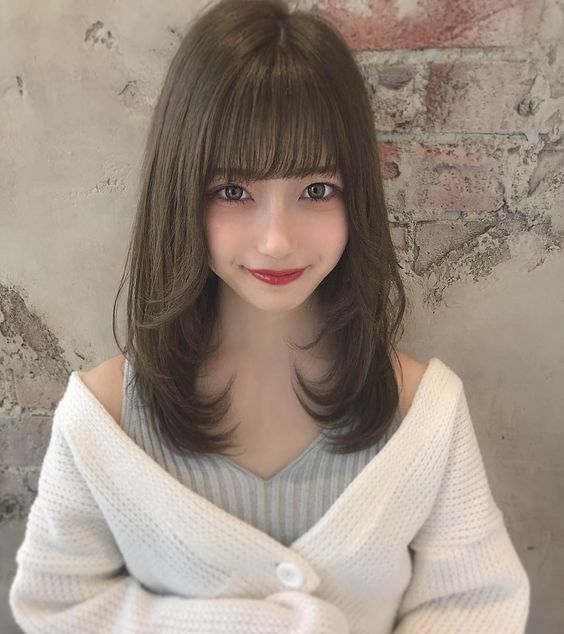 中長髮造型