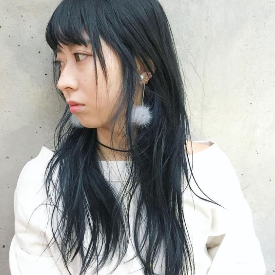 灰藍色
