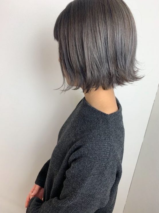 灰藍色