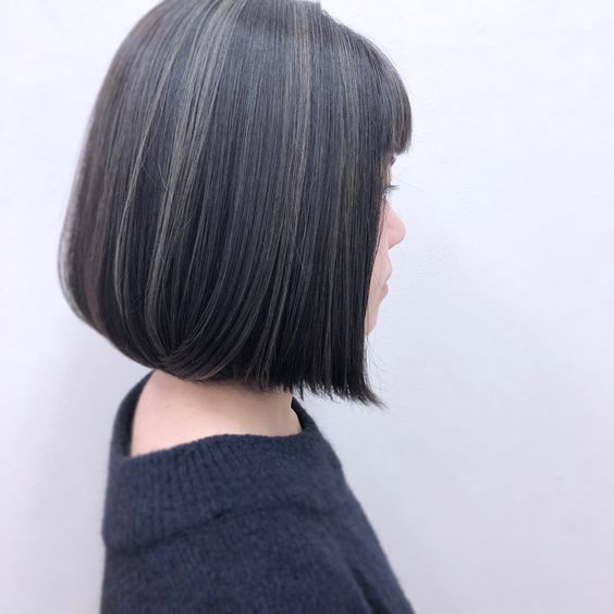 鐵灰色