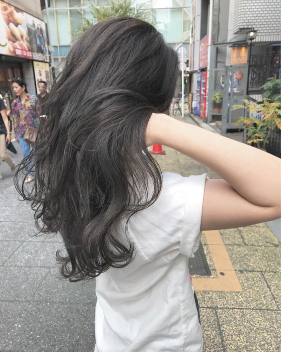 鐵灰色