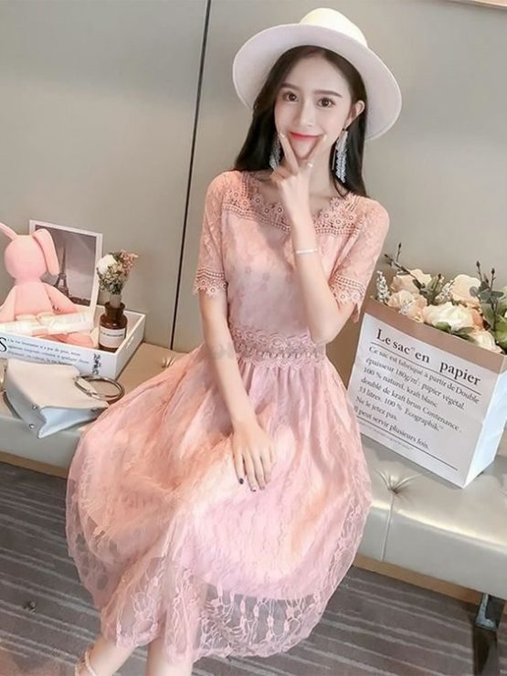 靠連身長裙洋裝來讓身材升級吧