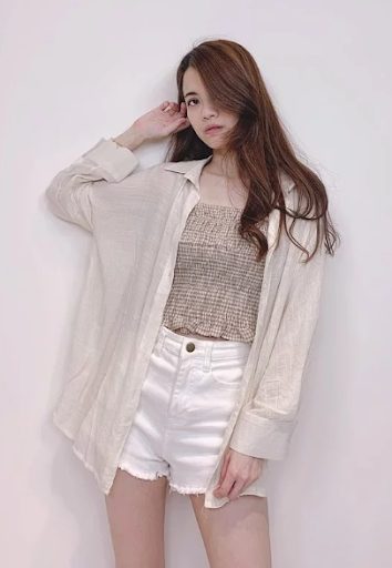 細肩帶背心×襯衫