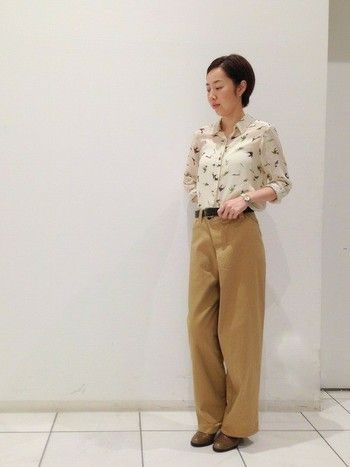卡其色×復古穿搭