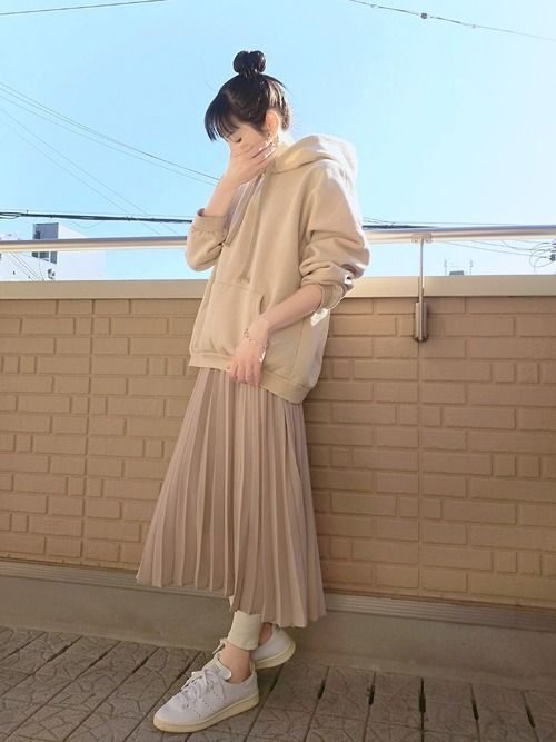 卡其色×喇叭裙