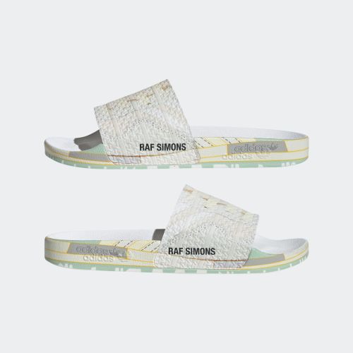 adidas拖鞋