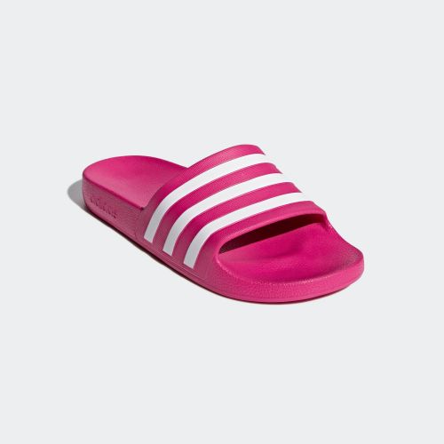 adidas拖鞋