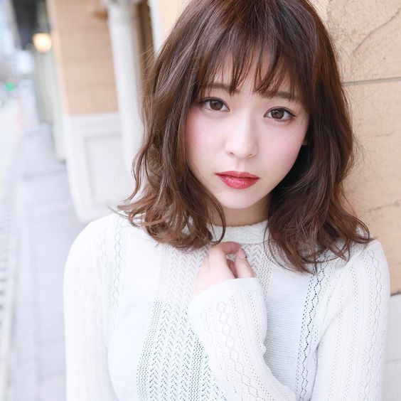 及肩短髮