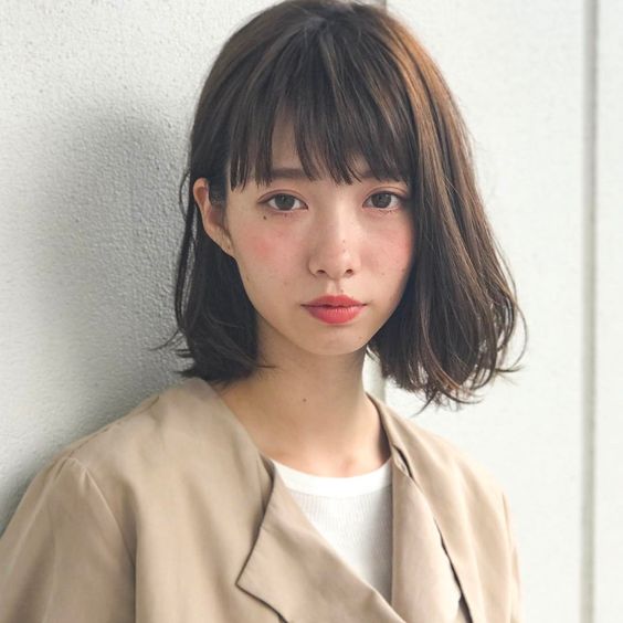 及肩短髮