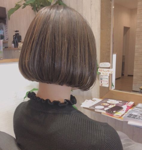 褐色