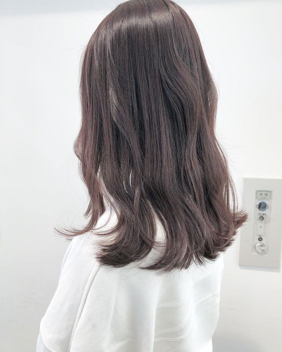 深棕色