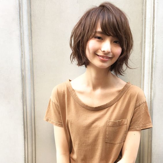 深棕色
