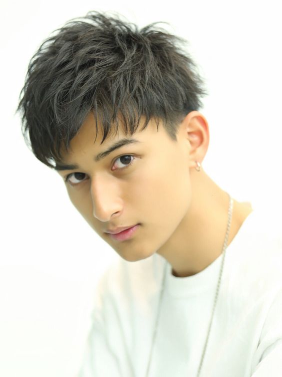 男生捲髮