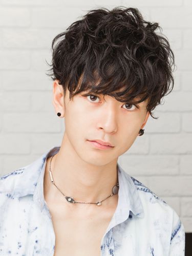 男生捲髮