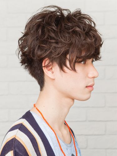男生捲髮