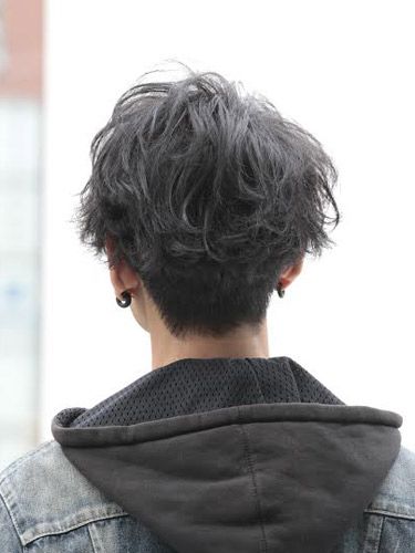 男生短髮