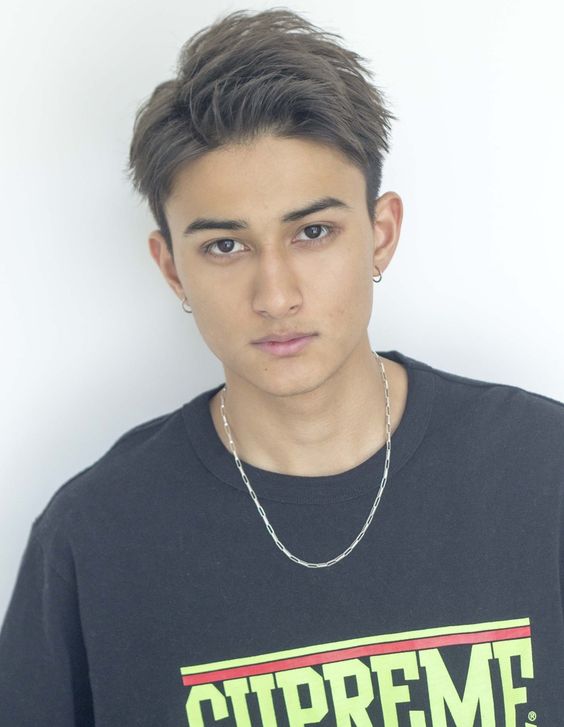 男生短髮