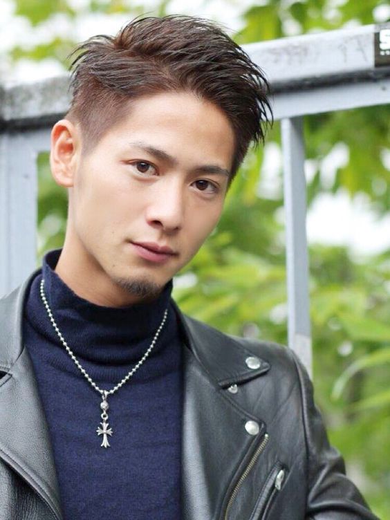 男生短髮