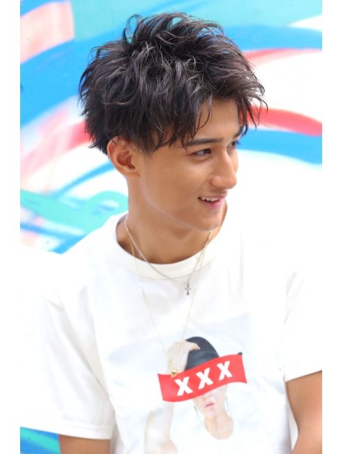 男生短髮