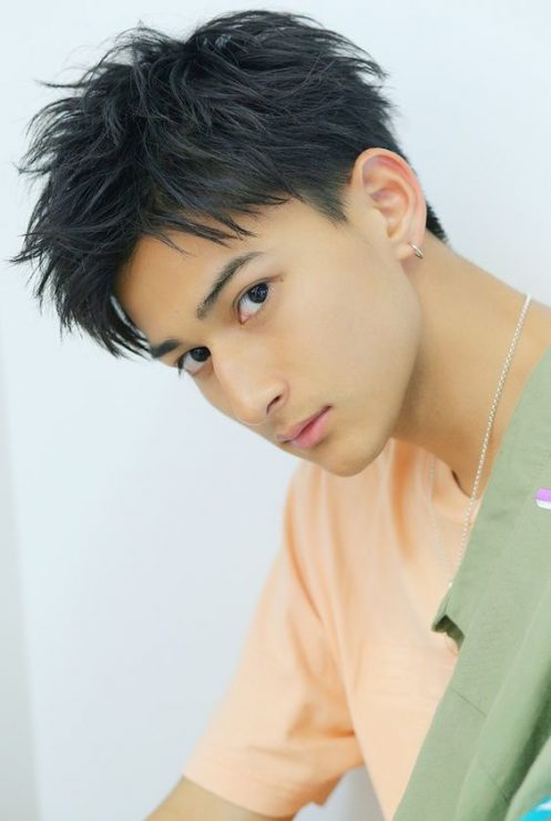 男生短髮