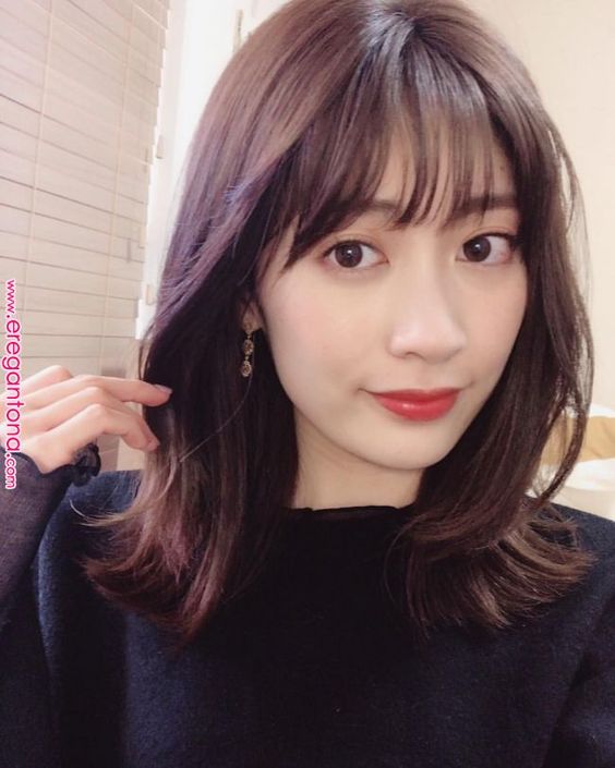 紅棕色