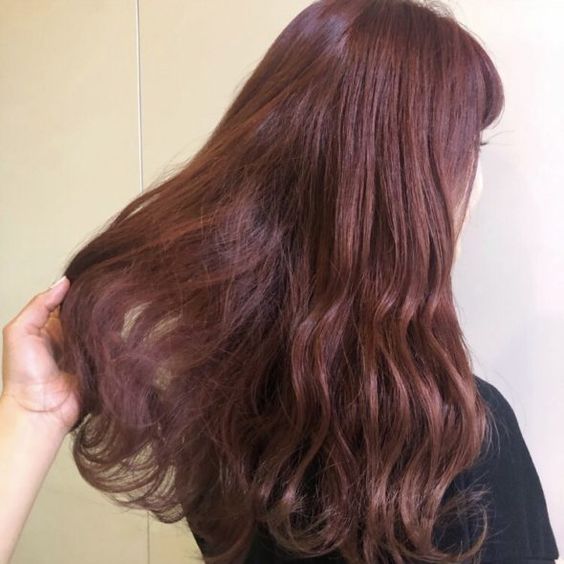 紅棕色