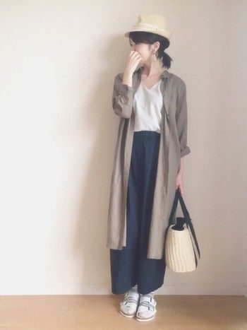 長版襯衫× 高腰長牛仔褲