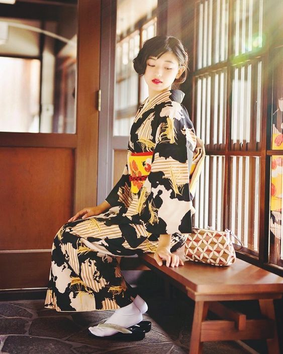 婀娜多姿 的氣質和服裝扮 穿上日本傳統 和服 變身和風美人 美力升級beauty Upgrade