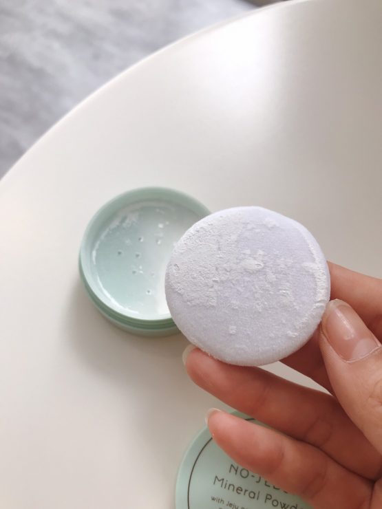 innisfree 無油無慮礦物控油蜜粉