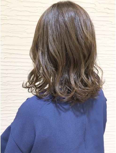 皮膚黑 染髮