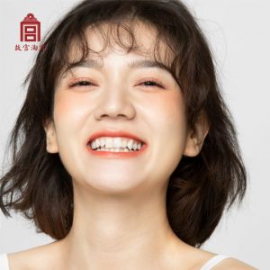 故宮彩妝星空腮紅 妝容照