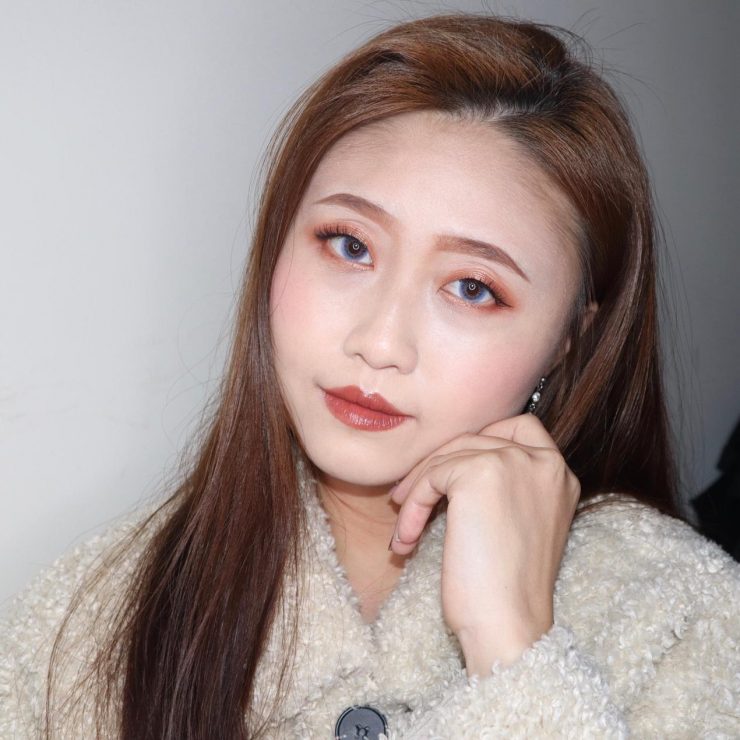 伴娘妝容