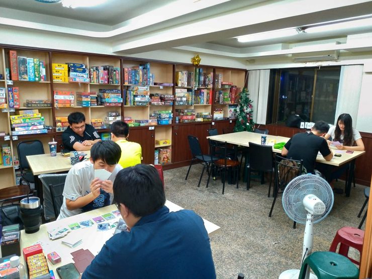 桌遊餐廳