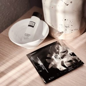 奧倫納素Erno Laszlo